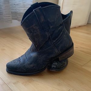 Roper western black distressed booties